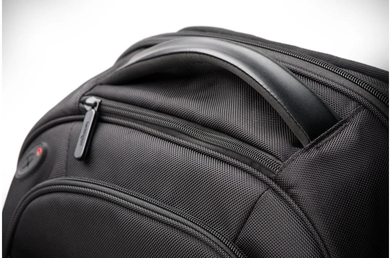 Contour 2.0 17In Pro Backpack