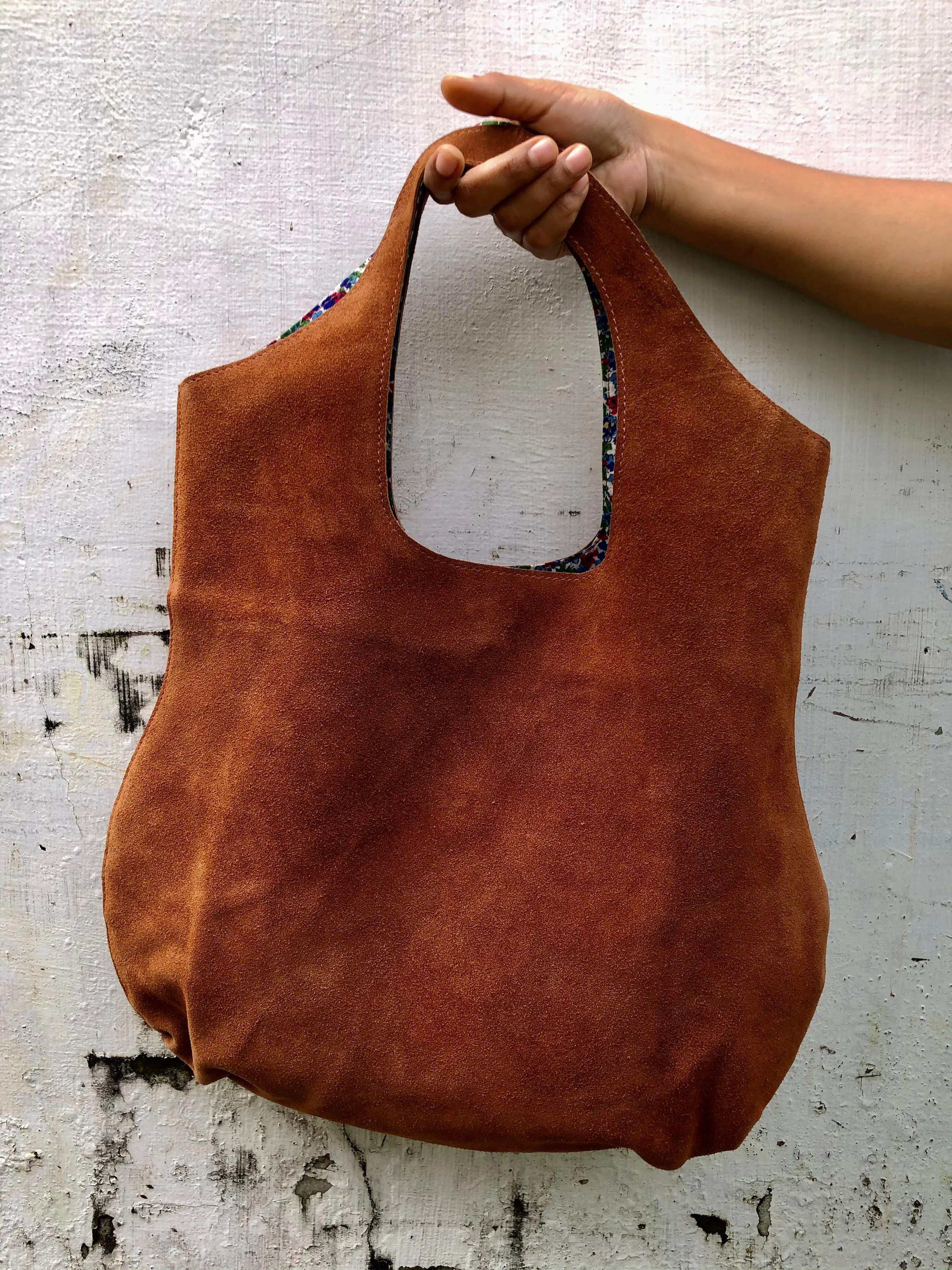 Fernweh Suede Tote