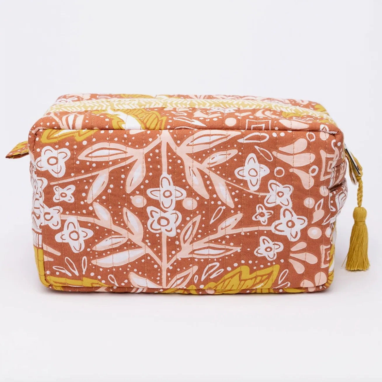 Handker Quilted Box Tote: Amelia